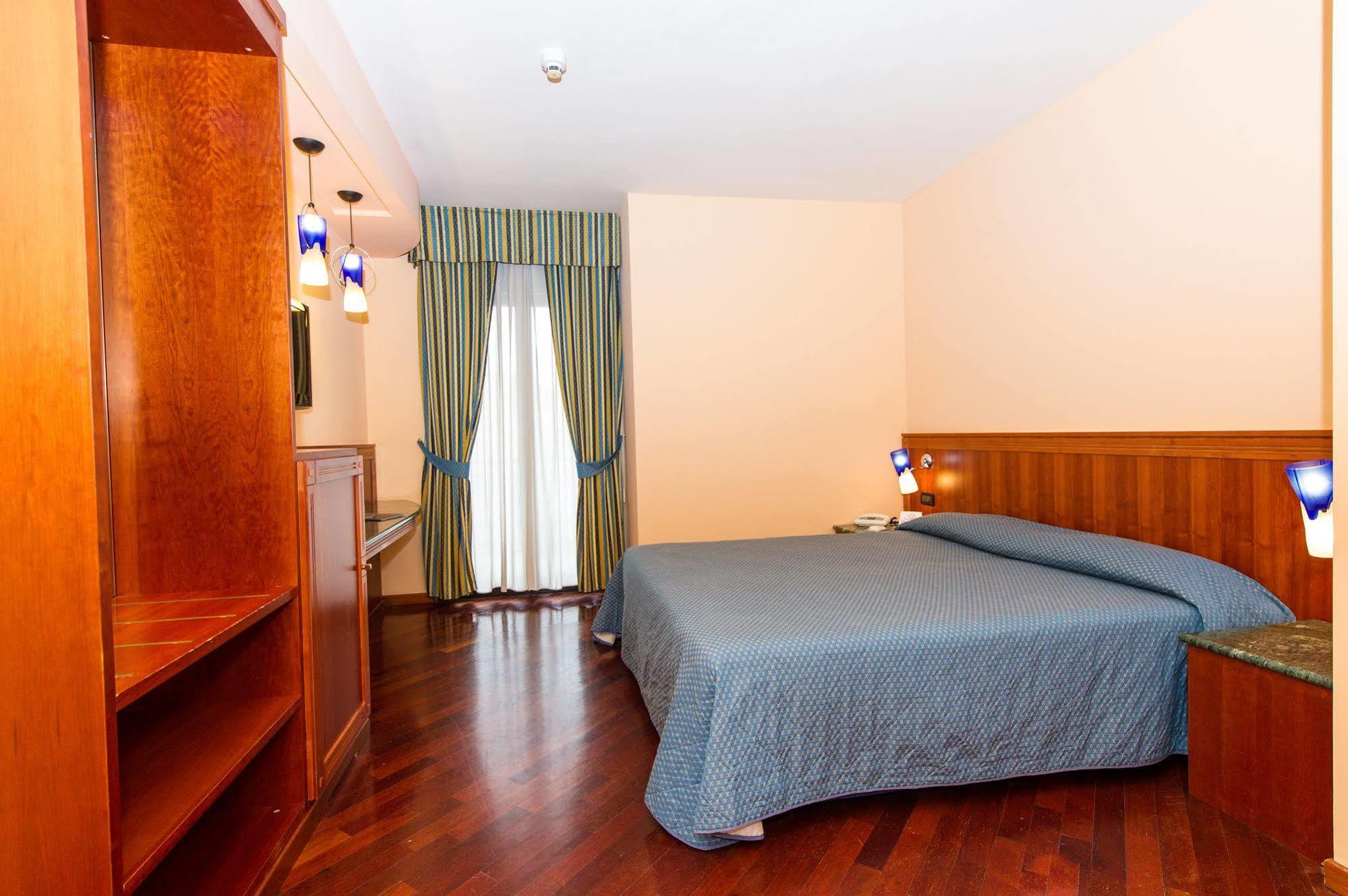 Hotel Michelangelo Palace & Spa Terni Luaran gambar